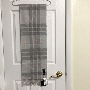 Saks Fifth Avenue cashmere scarf